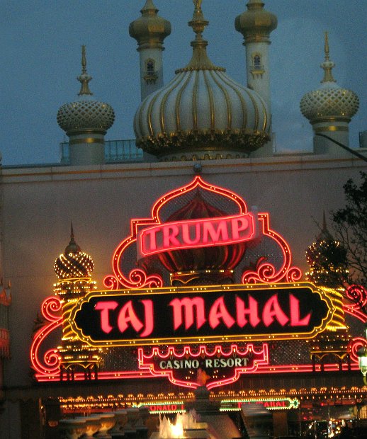 Taj Mahal Entrance